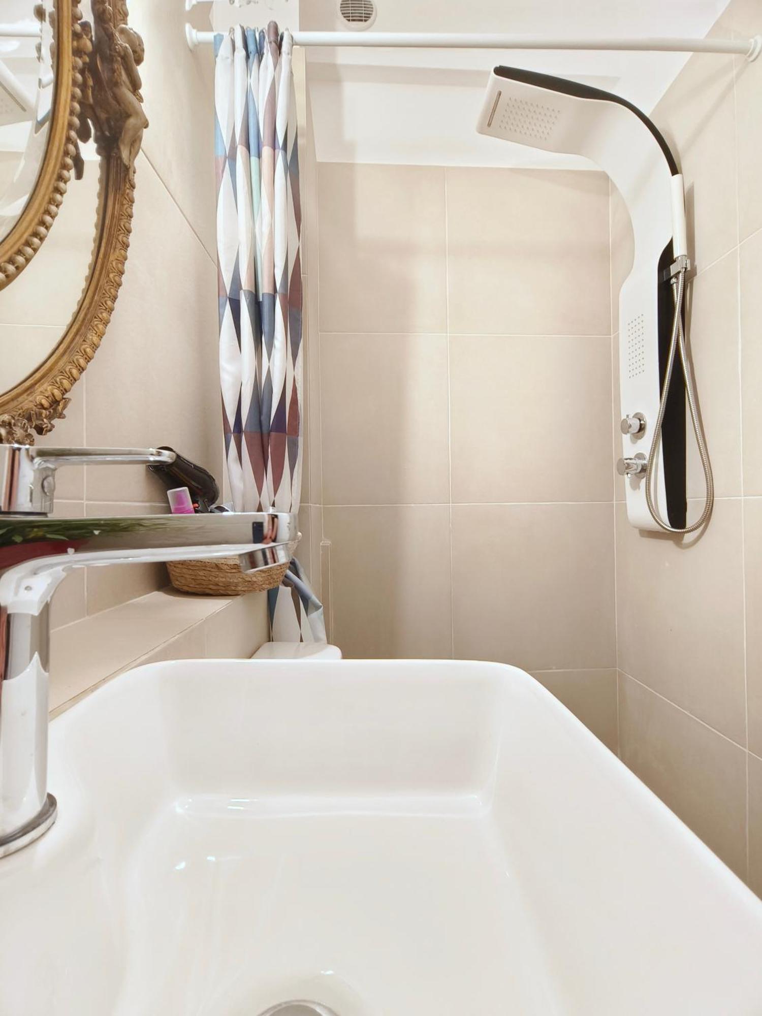 Athens Vibe In Historic Center Apartment Luaran gambar